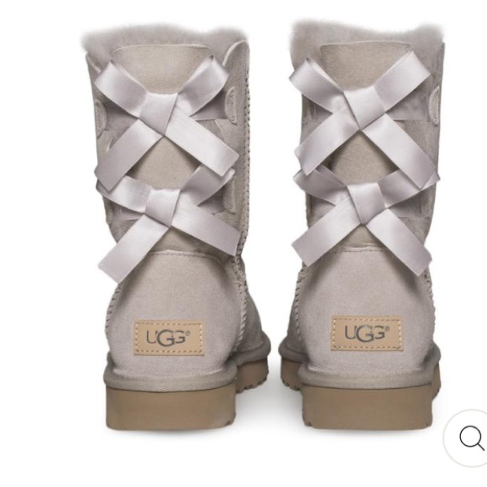 UGG Bailey Bow II 😍OYSTER color 😍